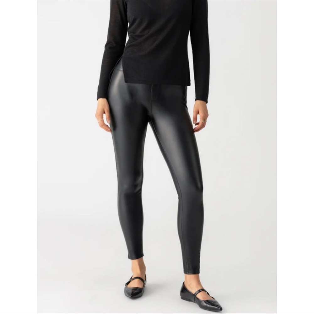 Sanctuary Black Faux Leather Stretch Leggings